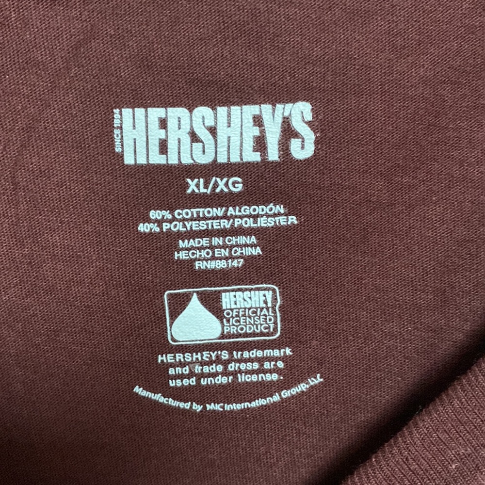 Hershey’s Men lounge Shirt XL - Picture 3 of 4